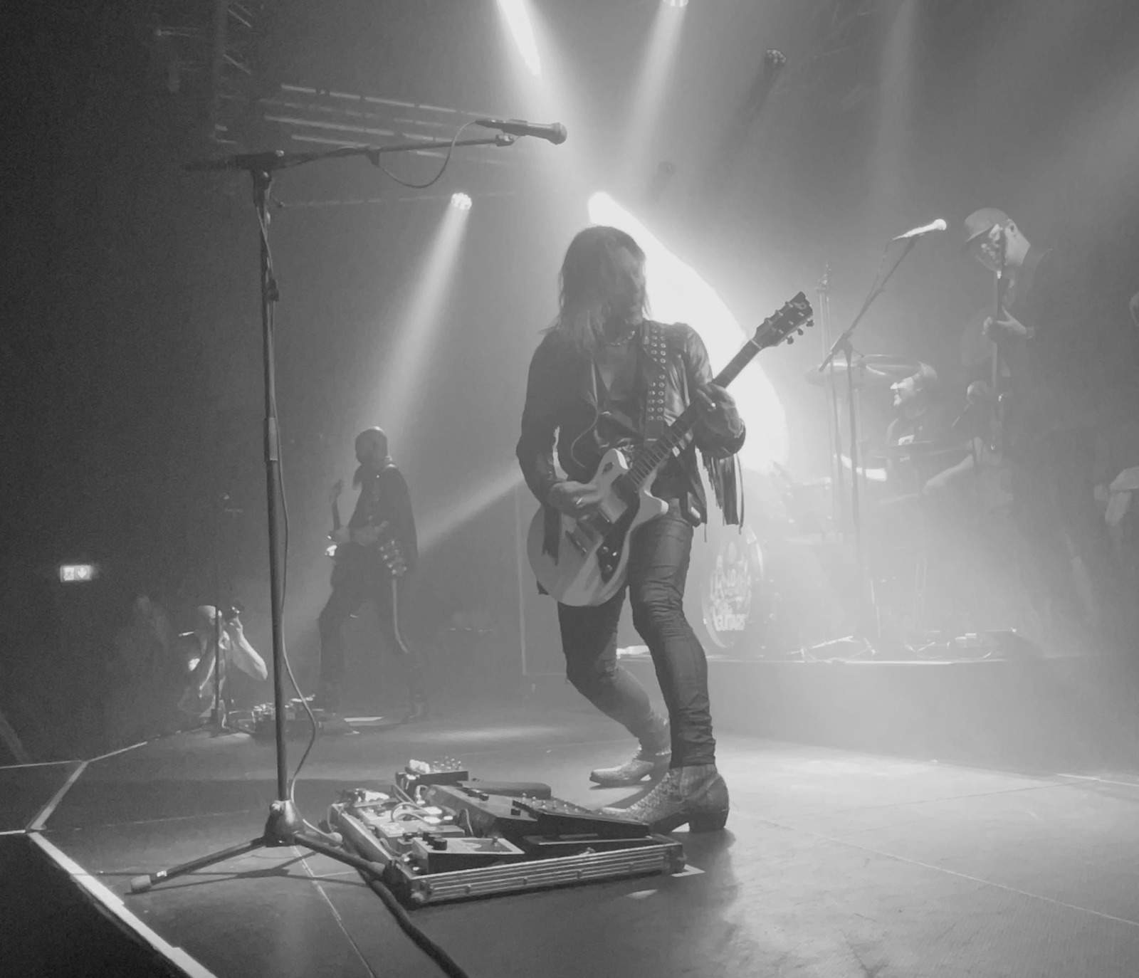 Til julebal i guitarland